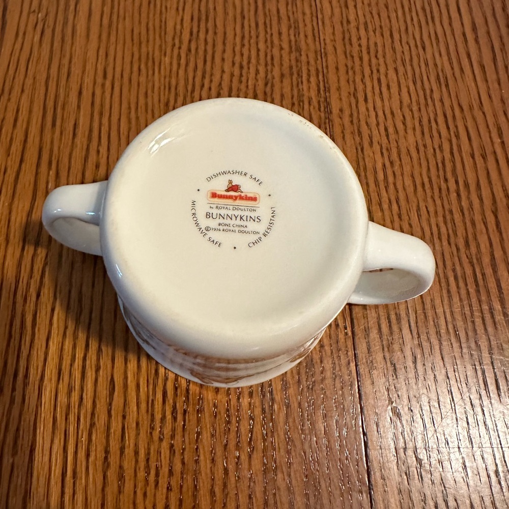 3 Royal Albert mugs - Picture 12 of 16